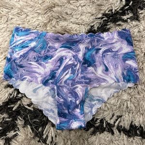 Victoria’s Secret Cheeky Seamless Panty